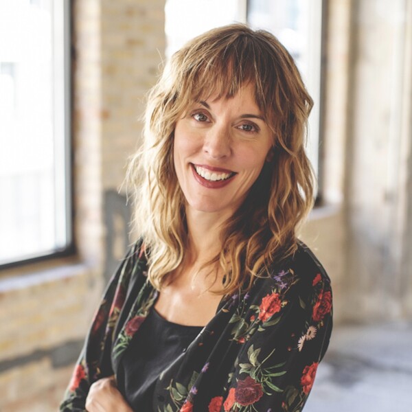 Sarah  Travis